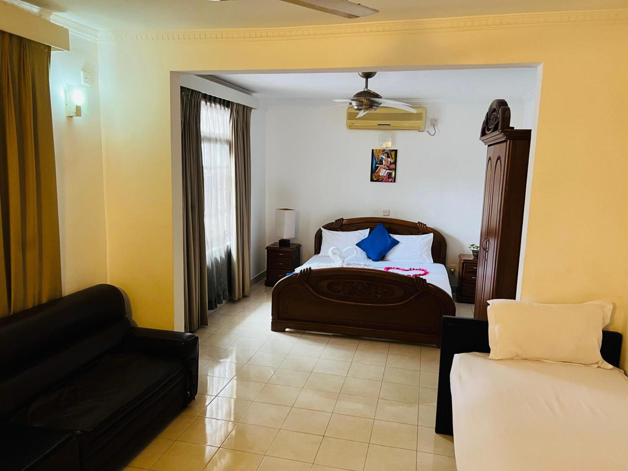 Ocean Beauty Guest House Негомбо Экстерьер фото
