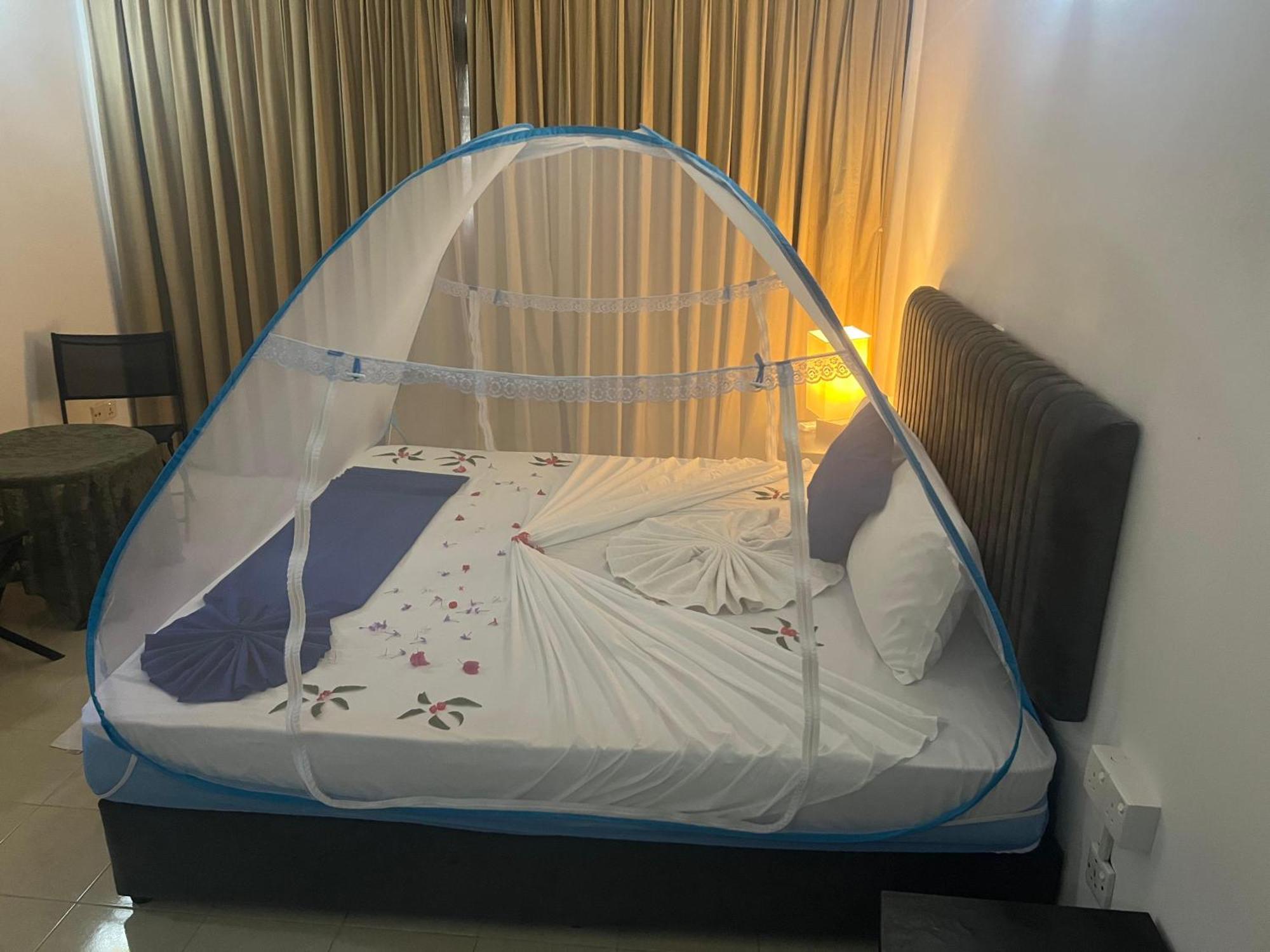 Ocean Beauty Guest House Негомбо Экстерьер фото
