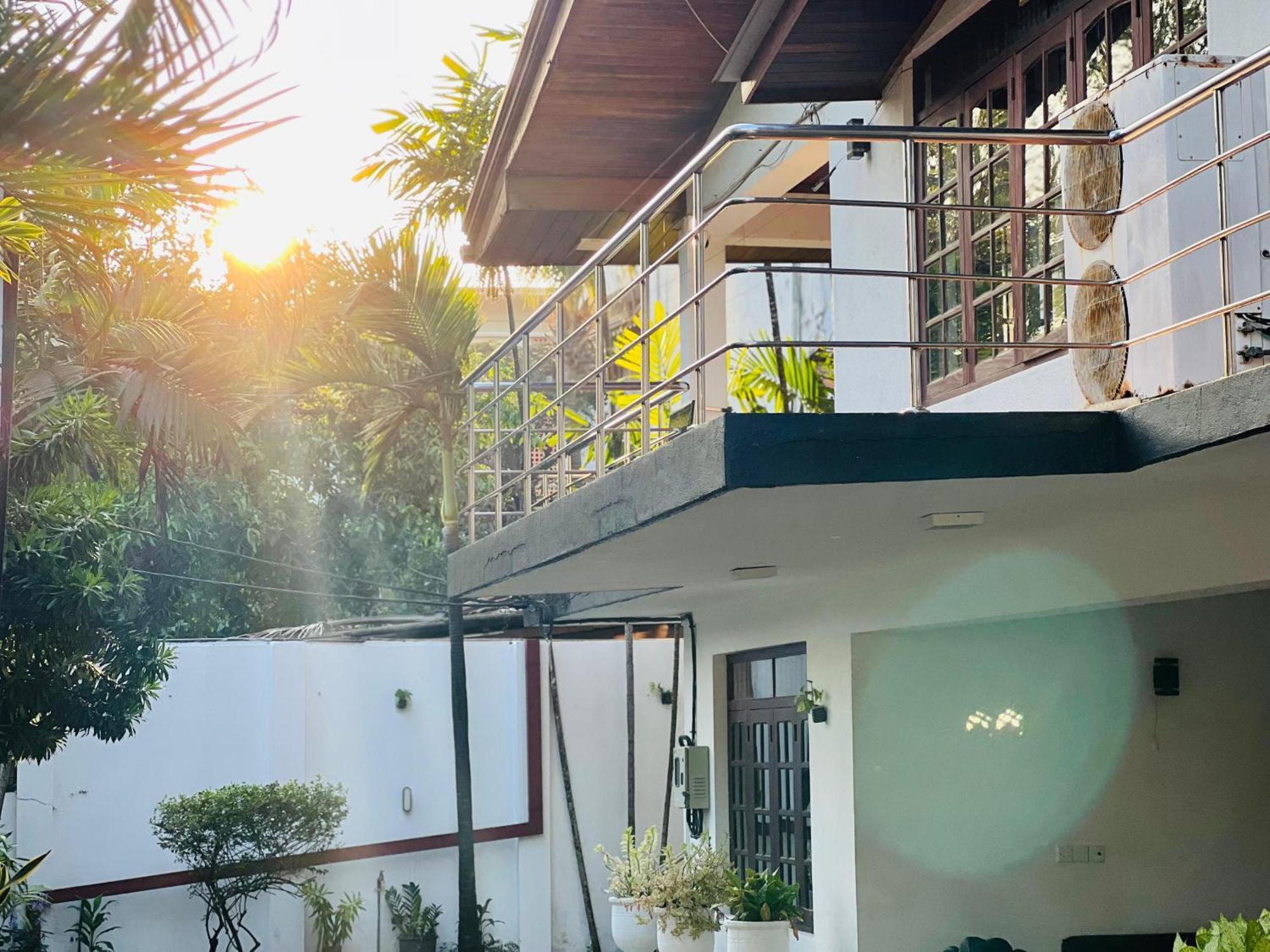 Ocean Beauty Guest House Негомбо Экстерьер фото
